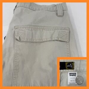 Levi's Silver Tab Shorts Mens 32 Khaki Cotton Casual Cargo